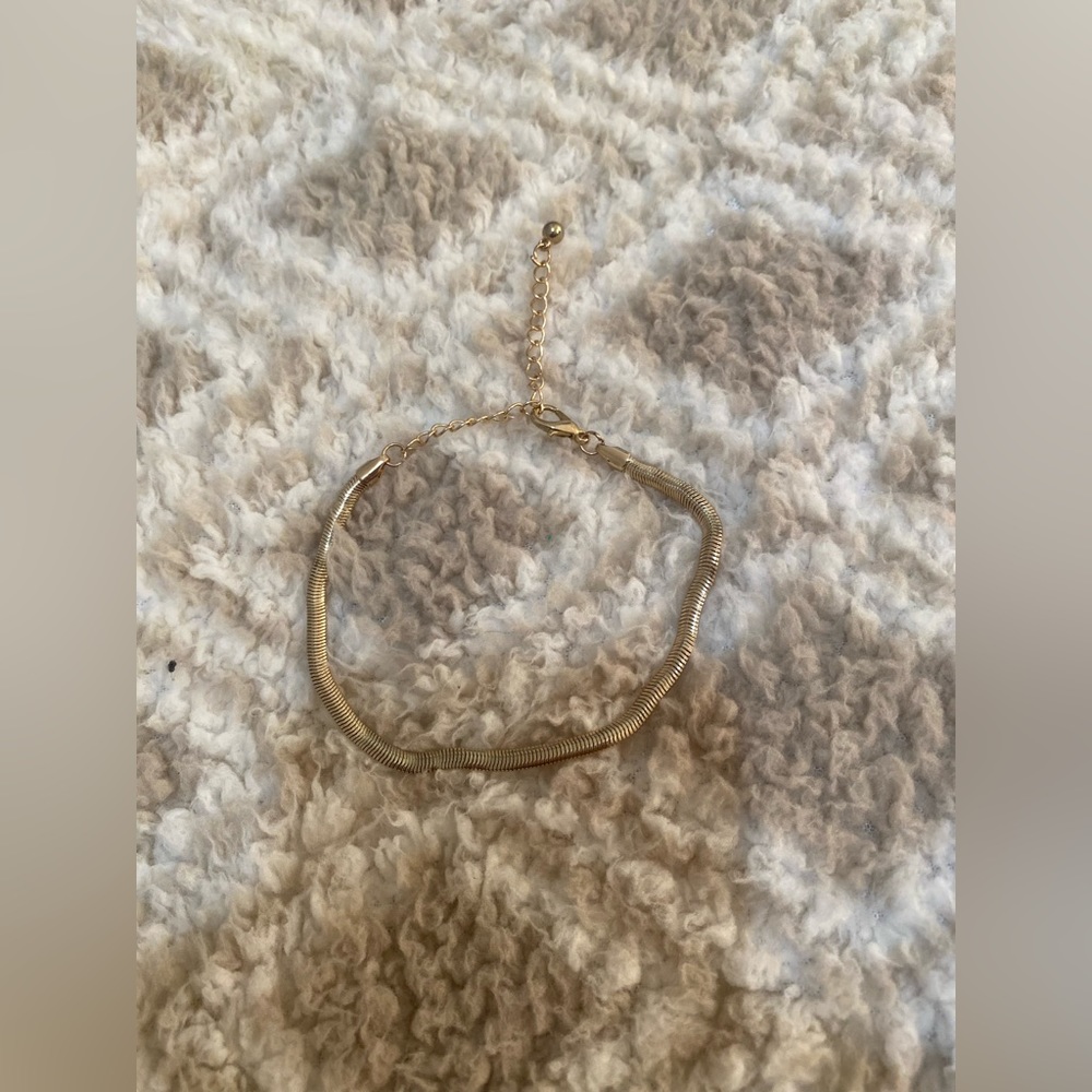 Chunky gold chain bracelet 💛